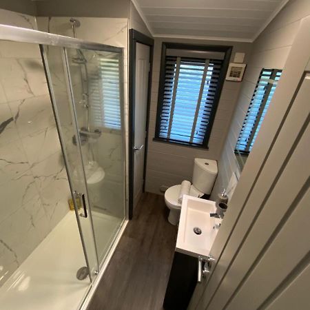 בת'סדה L09 - The Snowdon Spa With Hot Tub מראה חיצוני תמונה